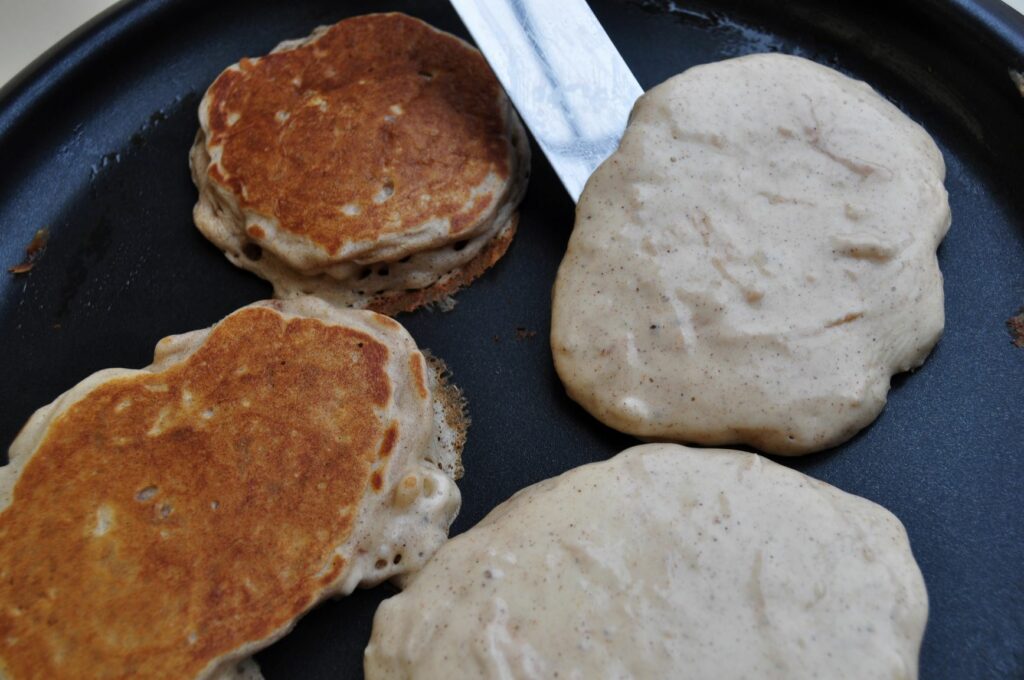 Apple pancakes - flip over - web