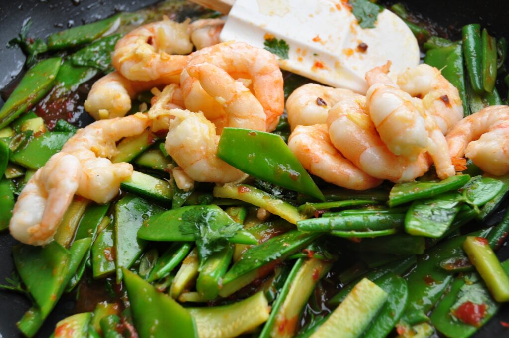 Mange tout add prawns web
