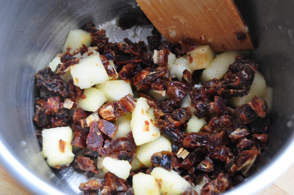 Add dates to apple web