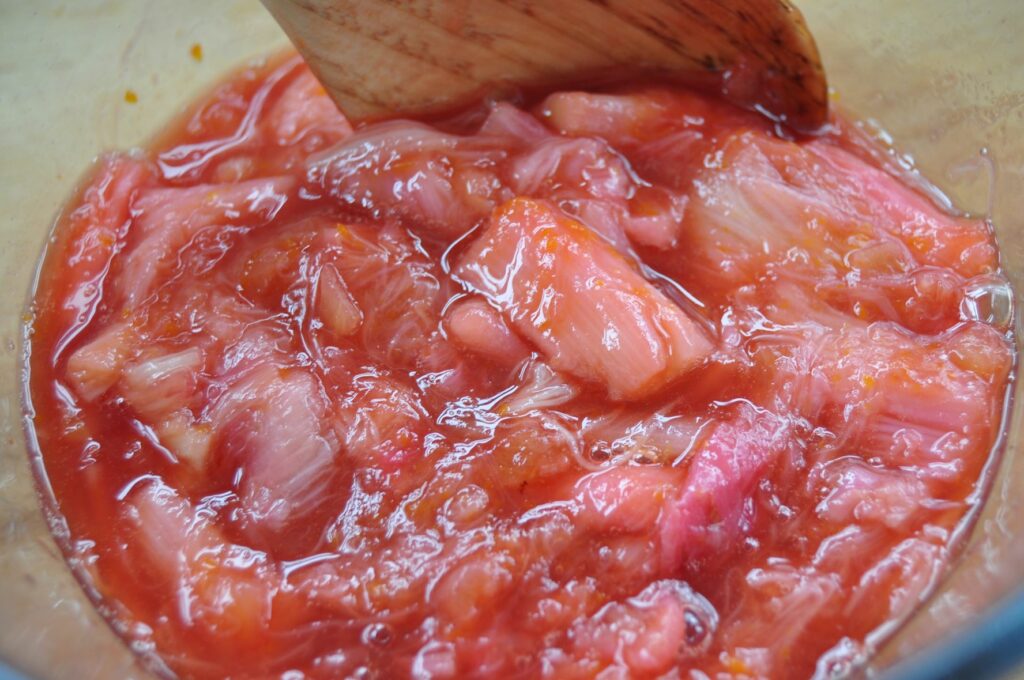 add rhubarb syrup- web