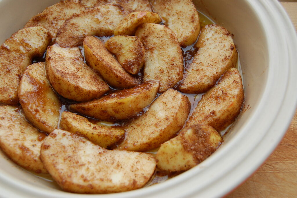 Apple pancake - cook apples