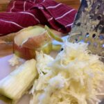 Grate apple - web