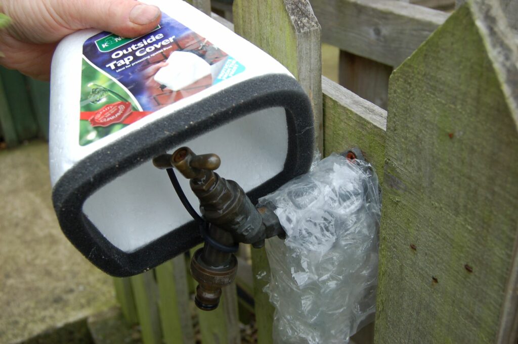 Protect taps from frost - web