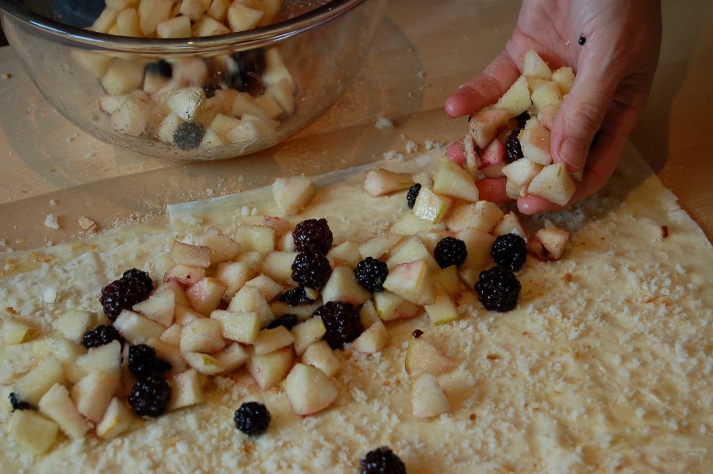 spreading filling web